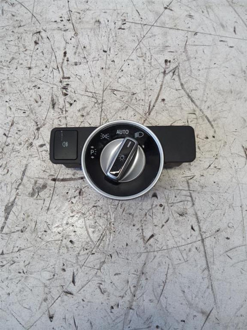 MERCEDES CLASSE A «W176» (2015) IMPIANTO ELETTRICO INTERRUTTORE ILLUMINAZIONE USATO Da 2015 in poi [[217992]]