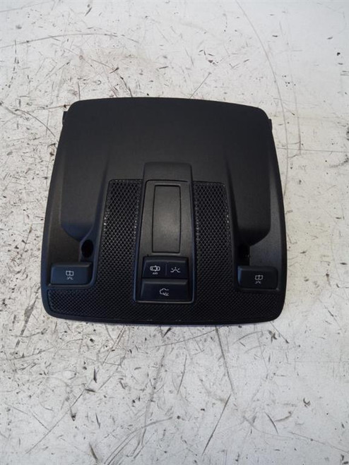 MERCEDES CLASSE A «W176» (2015) ALLESTIMENTI INTERNI LUCE DI CORTESIA ABITACOLO (ANT.) USATO Da 2015 in poi [[217988]]