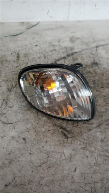 TOYOTA COROLLA «III» (2000) FANALERIA FANALINO COMPLETO ANT. DX. USATO Da 2000 A 2001 [[215711]]