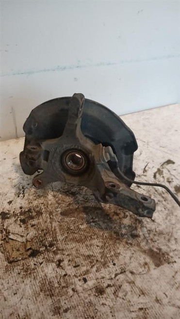 SUZUKI SWIFT «IV» (2005) ASSALE FUSELLO RUOTA ANT. SX. USATO Da 2005 A 2011 [[90456]]