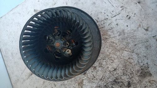 MERCEDES CLASSE A «W169» (2005) TERMICO MOTORINO VENTILAZIONE ABITACOLO USATO [[90479]]