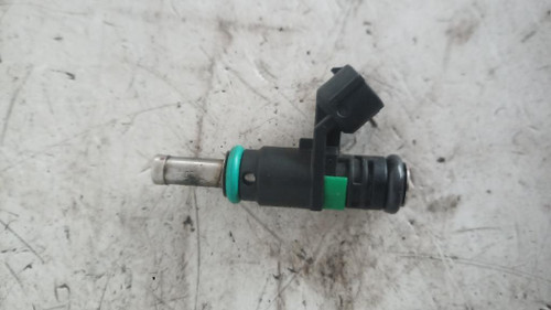 MAHINDRA KUV100 1.2 B/GPL (2018) SCARICO E INIEZIONE INIETTORE USATO [[214717]]