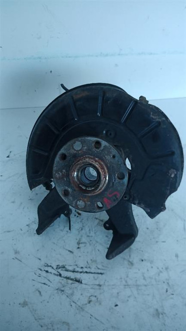 VOLKSWAGEN GOLF «V» (2004) ASSALE FUSELLO RUOTA ANT. SX. USATO Da 2003 A 2008 [[90735]]