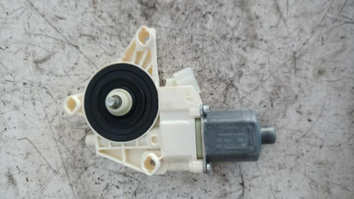 MERCEDES CLASSE A «W176» (2015) CRISTALLI MOTORINO ALZACRISTALLO PORTA ANT. SX. USATO Da 2015 in poi [[214437]]