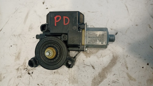 VOLKSWAGEN POLO «VI» (2009) CRISTALLI MOTORINO ALZACRISTALLO PORTA POST. DX. USATO Da 2009 A 2014 [[91027]]