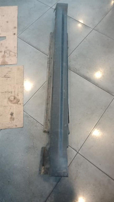 MINI MINI COOPER «R56» (2007) LAMIERATI ESTERNI SPOILER SOTTOPORTA DX. USATO Da 2007 in poi [[91065]]