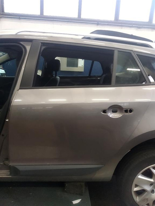 RENAULT MÉGANE «III» SW (2012) LAMIERATI ESTERNI PORTA POST. SX. USATO Da 2012 A 2013 [[91070]]