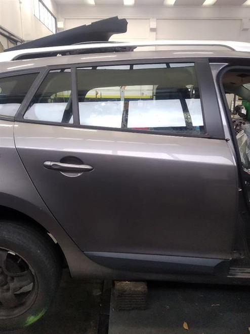 RENAULT MÉGANE «III» SW (2012) LAMIERATI ESTERNI PORTA POST. DX. USATO Da 2012 A 2013 [[91071]]