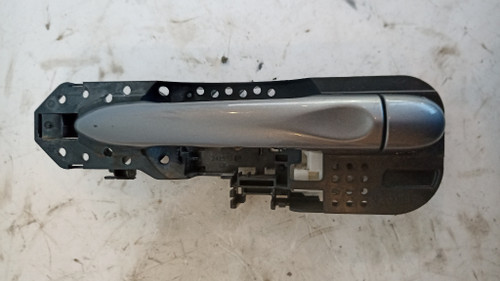 RENAULT MÉGANE «III» SW (2012) LAMIERATI ESTERNI MANIGLIA PORTA EST. POST. SX. USATO Da 2013 A 2013 [[91301]]