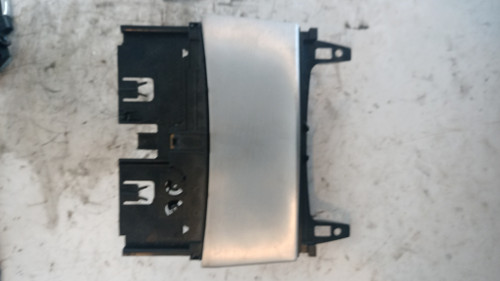 MERCEDES CLASSE C «S204» SW (2011) ALLESTIMENTI INTERNI POSACENERE USATO [[91691]]