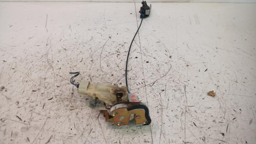 TOYOTA YARIS (FRANCE ) «I» (2002) LAMIERATI ESTERNI SERRATURA PORTELLO POST. SX. USATO [[232146]]