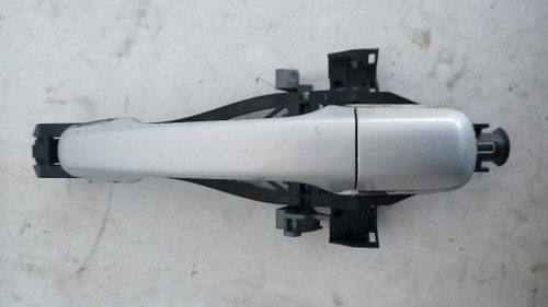 VOLVO XC70 «III» (2008) LAMIERATI ESTERNI MANIGLIA PORTA EST. ANT. DX. USATO Da 2010 A 2013 [[91987]]