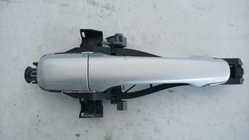 VOLVO XC70 «III» (2008) LAMIERATI ESTERNI MANIGLIA PORTA EST. POST. DX. USATO Da 2010 A 2013 [[91989]]