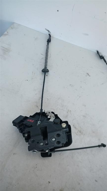 VOLVO XC70 «III» (2008) LAMIERATI ESTERNI SERRATURA PORTA POST. DX. USATO Da 2010 A 2013 [[91993]]