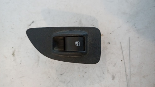 FIAT GRANDE PUNTO (2006) IMPIANTO ELETTRICO INTERRUTTORE ALZACRISTALLI POST. SX. USATO Da 2005 A 2010 [[92112]]