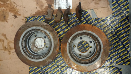 BMW SERIE 1 «E87» BERLINA (2005) IMPIANTO FRENANTE DISCO FRENO POST. DX. USATO Da 2007 A 2012 [[92179]]