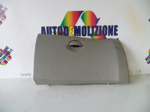 RENAULT TWINGO «II» (2008) ALLESTIMENTI INTERNI SPORTELLO PORTAOGGETTI USATO Da 2007 in poi [[130643]]