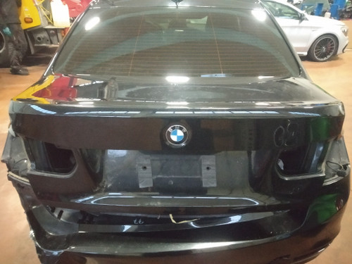 BMW SERIE 3 «F30» BERLINA (2012) LAMIERATI ESTERNI PORTELLO POST. USATO Da 2012 in poi [[132324]]