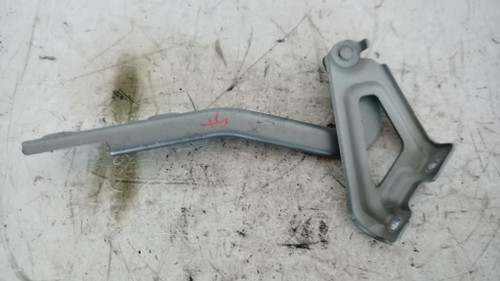 SUZUKI VITARA «II» (2015) LAMIERATI ESTERNI CERNIERA PORTELLO POST. SX. USATO Da 2015 A 2018 [[212958]]