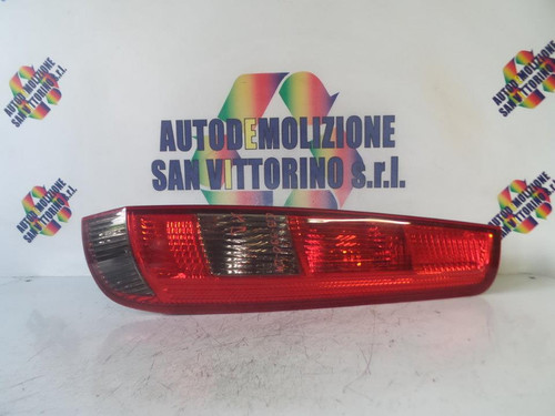 FORD FIESTA «V» (2002) FANALERIA BASE FANALE POST. DX. USATO Da 2003 in poi [[134847]]