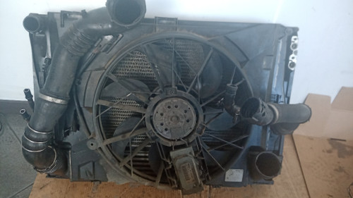 BMW SERIE 1 «E87» BERLINA (2005) TERMICO ELETTROVENTOLA USATO Da 2004 A 2012 [[137333]]