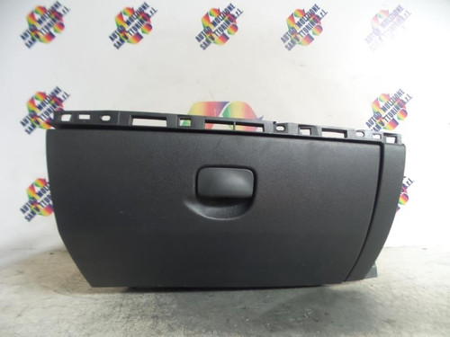 RENAULT CLIO «III» (2006) ALLESTIMENTI INTERNI PORTAOGGETTI CRUSCOTTO USATO Da 2010 in poi [[164497]]