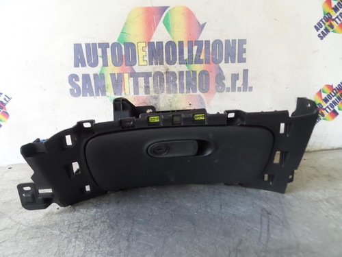 SMART FORTWO CABRIO «453» (2015) ALLESTIMENTI INTERNI PORTAOGGETTI CRUSCOTTO USATO Da 2017 in poi [[180143]]