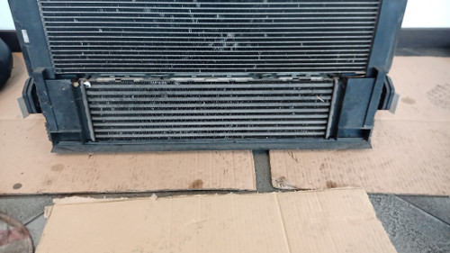 BMW SERIE 3 «F30» BERLINA (2012) SCARICO E INIEZIONE INTERCOOLER USATO Da 2012 in poi [[192520]]