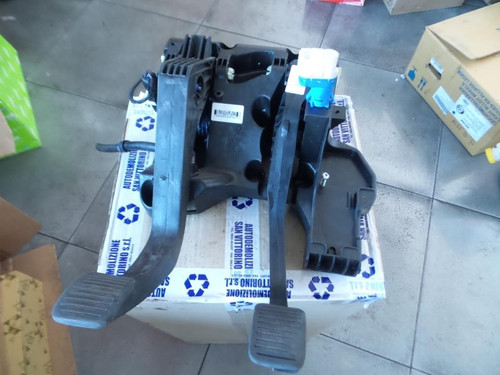 FIAT DUCATO «250» (2011) IMPIANTO FRENANTE GRUPPO PEDALIERA COMPLETA USATO Da 2014 in poi [[199396]]