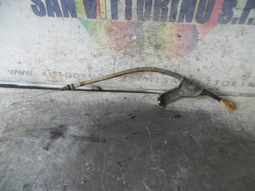 TOYOTA LANDCRUISER 120 (2003) MOTORE GUIDA ASTA LIVELLO OLIO MOTORE 08-06> USATO Da 2003 in poi [[202226]]