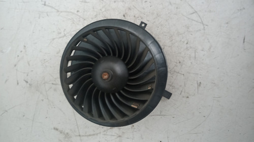 MERCEDES CLASSE C «S205» SW (2018) TERMICO MOTORINO VENTILAZIONE ABITACOLO USATO Da 2018 in poi [[212446]]