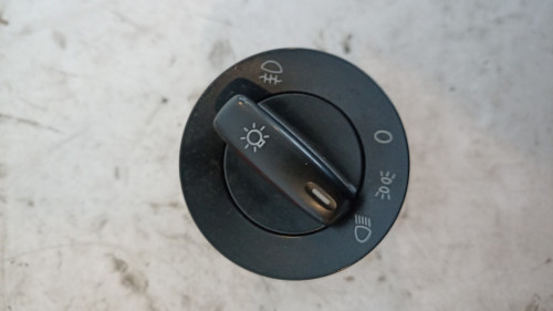 VOLKSWAGEN GOLF «V» (2004) IMPIANTO ELETTRICO INTERRUTTORE ILLUMINAZIONE USATO Da 2005 A 2008 [[212287]]