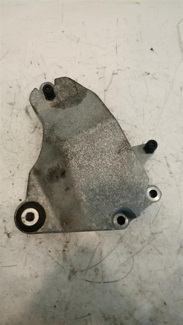 MERCEDES CLASSE CLA «C117» (2016) MOTORE STAFFA SUPPORTO POST. MOT. USATO [[211761]]