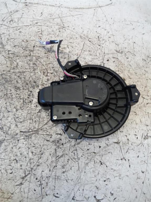 TOYOTA YARIS «IV» (2012) TERMICO MOTORINO VENTILAZIONE ABITACOLO USATO Da 2011 A 2014 [[221246]]