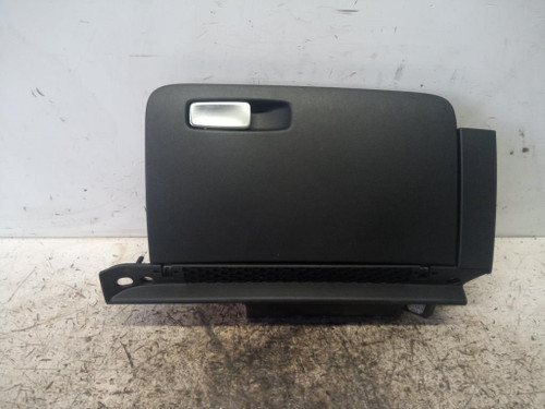 AUDI A1 «8X1» (2010) ALLESTIMENTI INTERNI BOX PORTAOGGETTI COMPLETO USATO Da 2010 in poi [[230706]]