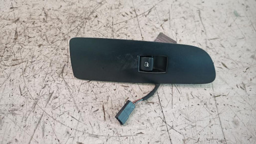 BMW SERIE 1 «E81» BERLINA (2005) IMPIANTO ELETTRICO INTERRUTTORE ALZACRISTALLI ANT. DX. USATO [[232679]]