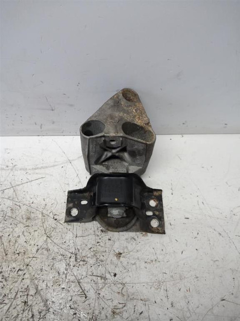 RENAULT CLIO «III» (2006) MOTORE SUPPORTO GOMMA MOTORE DX. USATO Da 2005 in poi [[220515]]