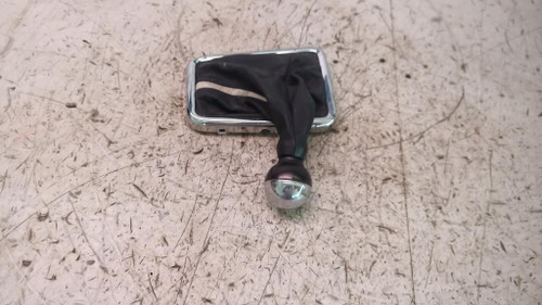 PEUGEOT 407  (2004) ALLESTIMENTI INTERNI CUFFIA DI RIVESTIMENTO LEVA CAMBIO USATO Da 2009 A 2011 [[234337]]