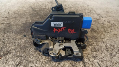 VOLKSWAGEN GOLF «V» (2004) LAMIERATI ESTERNI SERRATURA PORTA ANT. DX. USATO Da 2004 A 2008 [[234780]]