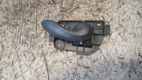 FIAT PUNTO «II» (2000) ALLESTIMENTI INTERNI MANIGLIA PORTA INT. ANT. DX. USATO Da 1999 A 2003 [[234723]]