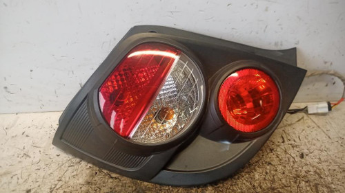 CHEVROLET AVEO «III» (2012) FANALERIA FANALE POST. SX. USATO Da 2011 in poi [[234942]]