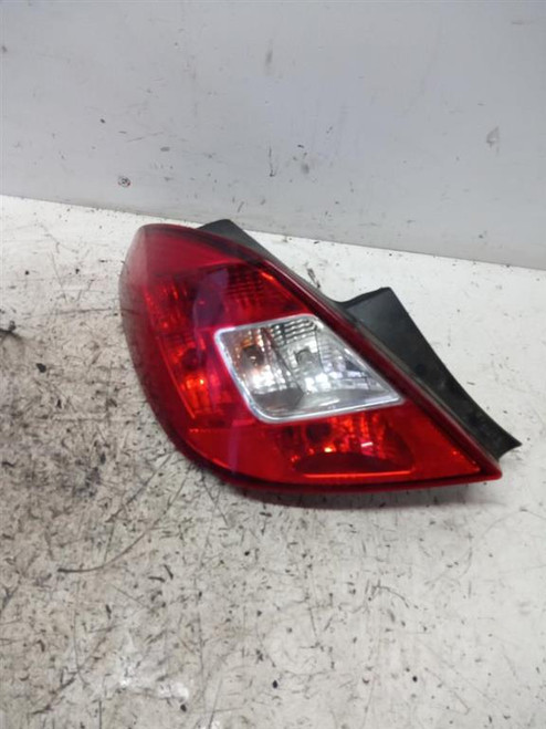 OPEL CORSA «D» (2011) FANALERIA FANALE POST. SX. USATO Da 2011 in poi [[220164]]