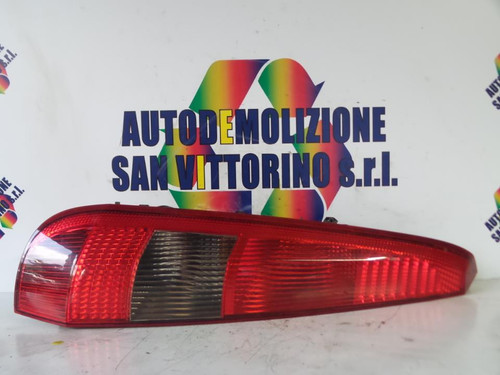 FORD FIESTA «V» (2002) FANALERIA FANALE POST. SX. USATO Da 2002 in poi [[130511]]