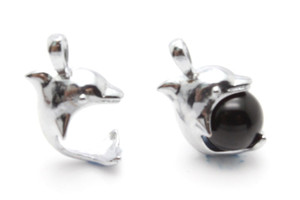 25mm Jumping Dolphin Pendant With 12mm Black Agate Ball [y745-c67]