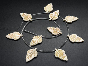 18x28mm White Magnesite Leaf Beads 15.5" [t403w]