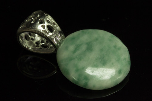 16mm China Jade Round Cabochon Pendant [y724fp]