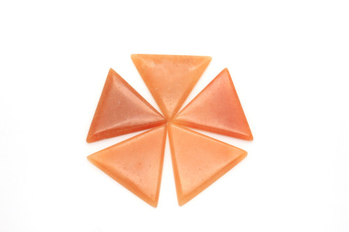 26mm Red Aventurine Triangular 5pcs. 2.5mm thick [y720b]