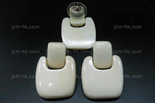 20X28mm Buffalo Bone Dangling Earring. [z1198]