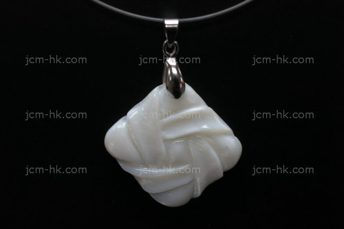 30x30mm Mother of Pearl Carved Designer Bead Pendant [z5164]
