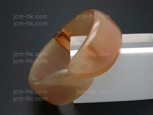 25mm Free Size Amber Horn Bangle [z7908]